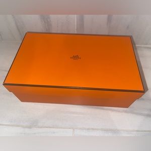 Empty Hermes shoe box with ribbon. Fit women size 37